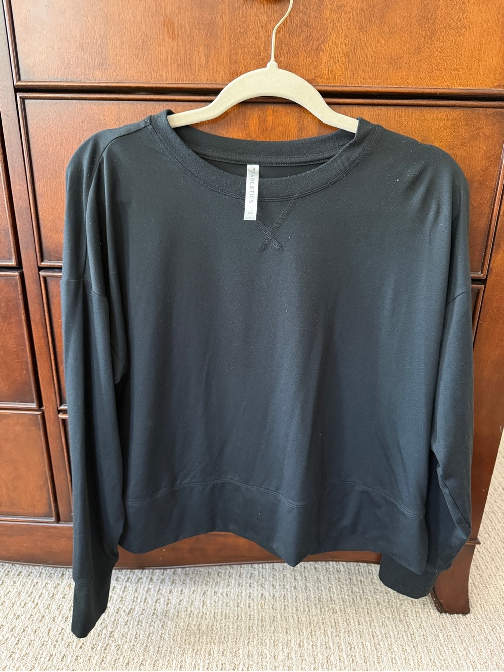 Classic Black Crewneck Sweater - Fabletics XS